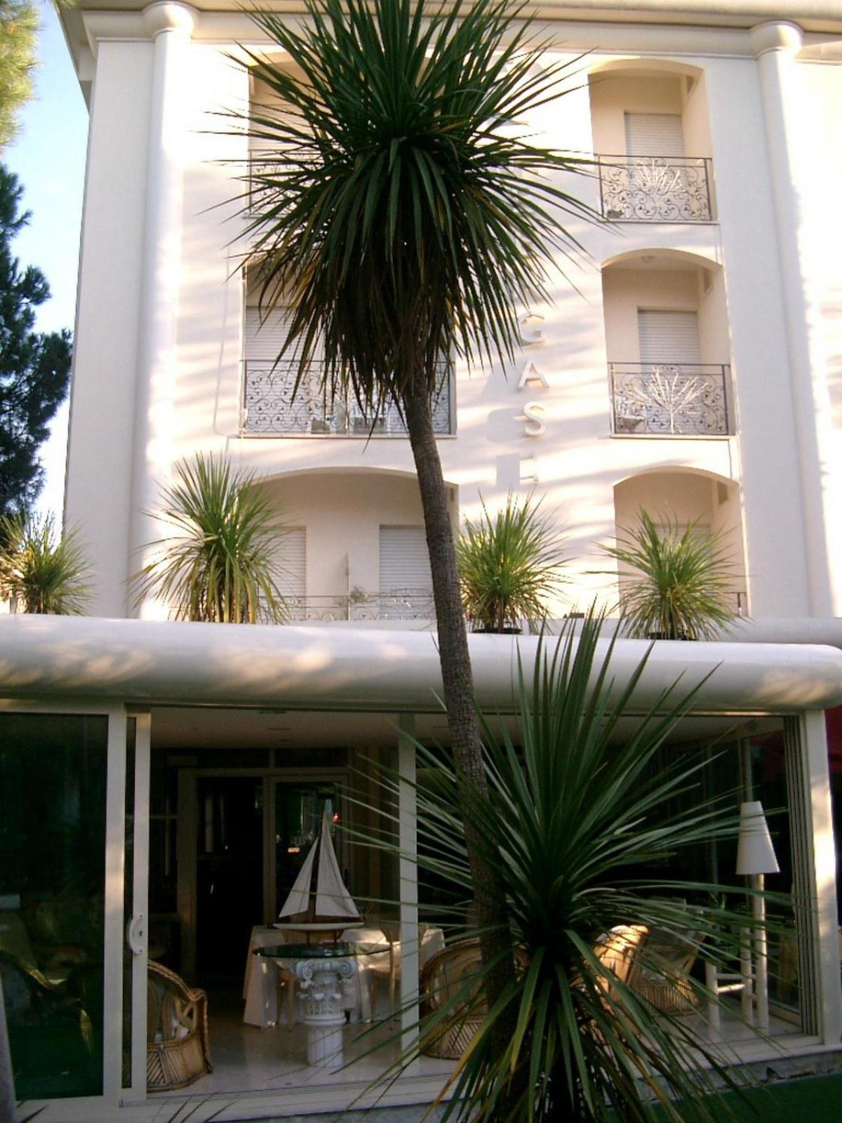 Hotel Bengasi Rimini Exterior foto