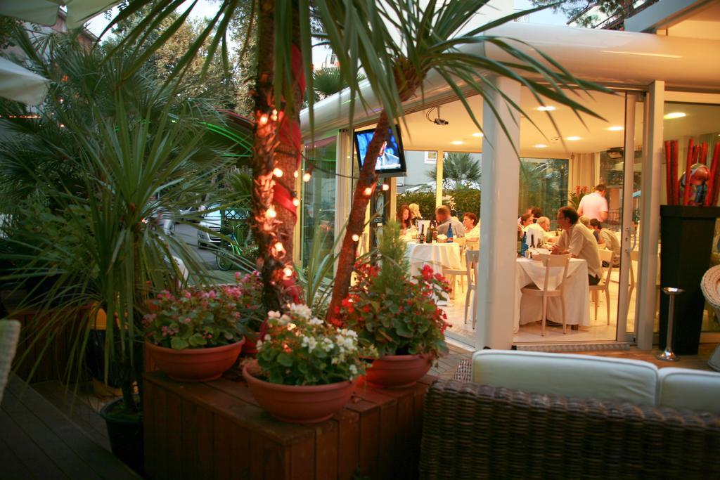 Hotel Bengasi Rimini Exterior foto